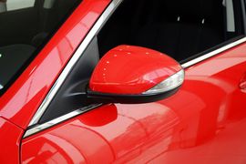 2015款马自达睿翼轿跑车2.0L手自一体精英版
