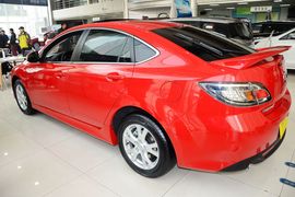 2015款马自达睿翼轿跑车2.0L手自一体精英版