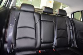 2016款马自达3Axela昂克赛拉三厢2.0L自动运动型
