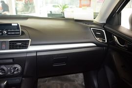 2016款马自达3Axela昂克赛拉三厢2.0L自动运动型