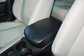 2016款奔腾X80