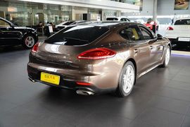 2014款保时捷Panamera