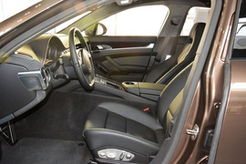 2014款保时捷Panamera