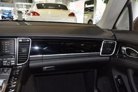 2014款保时捷Panamera
