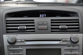 2010款丰田凯美瑞240G豪华版
