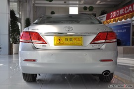 2010款丰田凯美瑞240G豪华版