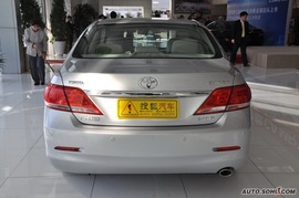 2010款丰田凯美瑞240G豪华版