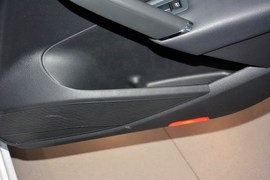 2015款大众帕萨特1.8TSI