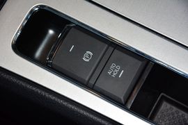 2015款大众帕萨特1.8TSI