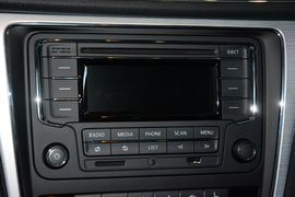 2015款大众帕萨特1.8TSI