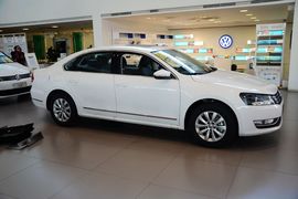 2015款大众帕萨特1.8TSI