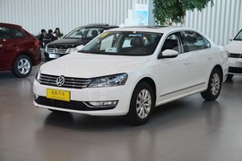 2015款大众帕萨特1.8TSI