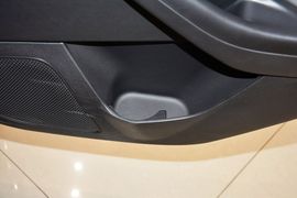 2015款福特福克斯两厢1.0L