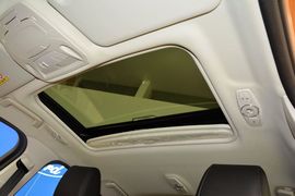 2015款福特福克斯两厢1.0L