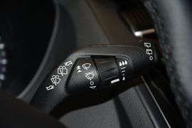 2015款福特福克斯两厢1.0L