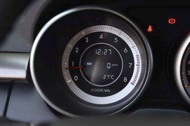 2016款奔腾X80