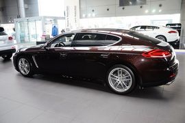 2014款保时捷Panamera