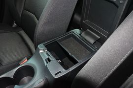 2016款马自达3Axela昂克赛拉三厢1.5L自动舒适型