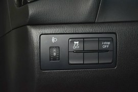 2016款马自达3Axela昂克赛拉三厢1.5L自动舒适型