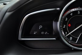 2016款马自达3Axela昂克赛拉三厢1.5L自动舒适型