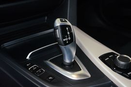 2016款宝马320Li进取型