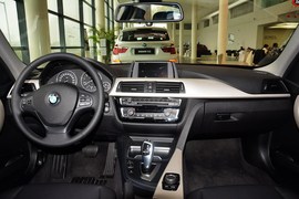 2016款宝马320Li进取型