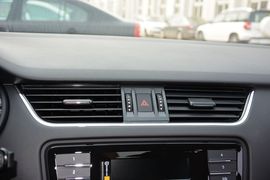 2016款斯柯达明锐1.6L手动创行版