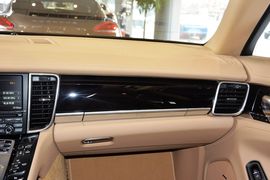 2014款保时捷Panamera
