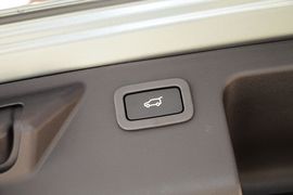 2016款奇瑞路虎发现神行2.0T