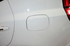 2015款吉利GX7运动版1.8L手动新精英型升级版国Ⅴ