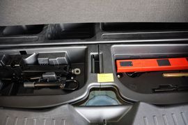 2015款吉利GX7运动版1.8L手动新精英型升级版国Ⅴ