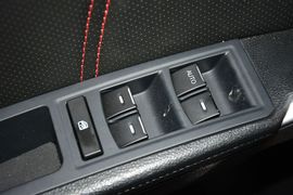 2015款吉利GX7运动版1.8L手动新精英型升级版国Ⅴ