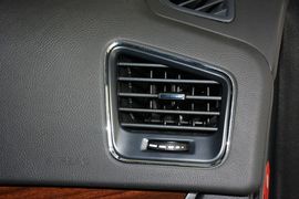 2015款吉利GX7运动版1.8L手动新精英型升级版国Ⅴ
