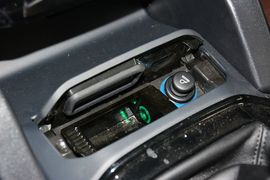 2015款吉利GX7运动版1.8L手动新精英型升级版国Ⅴ