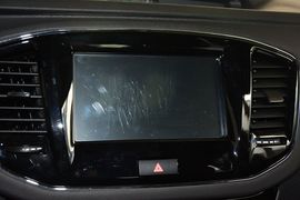 2015款吉利GX7运动版1.8L手动新精英型升级版国Ⅴ