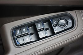 2016款保时捷Macan