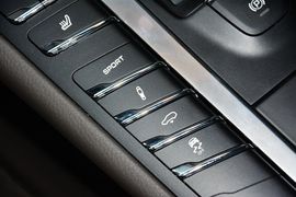 2016款保时捷Macan