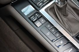 2016款保时捷Macan