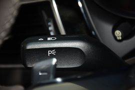 2016款保时捷Macan