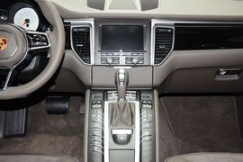 2016款保时捷Macan