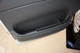 2015款福特经典全顺