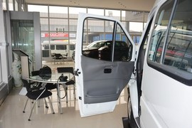 2015款福特经典全顺