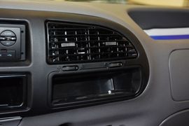 2015款福特经典全顺