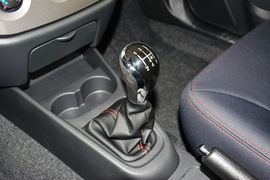 2014款吉利金刚1.5L手动进取型