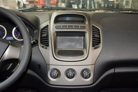 2014款吉利金刚1.5L手动进取型