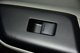 2016款本田思域1.8L自动舒适版