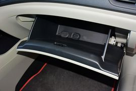 2016款本田思域1.8L自动舒适版