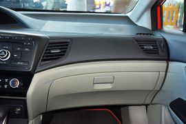 2016款本田思域1.8L自动舒适版