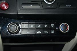 2016款本田思域1.8L自动舒适版