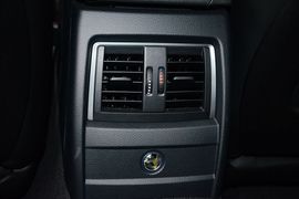 2016款宝马328i